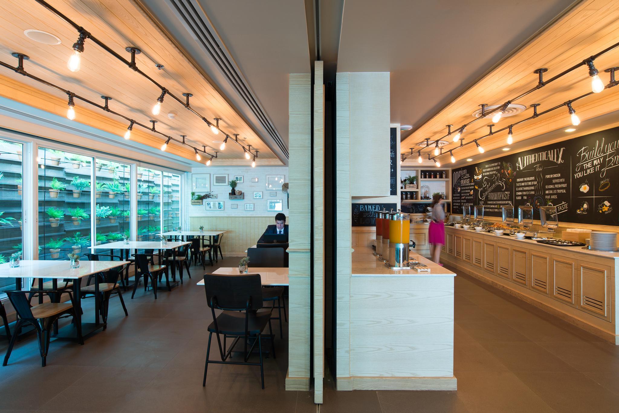Отель Citrus Sukhumvit 11 By Compass Hospitality 4*