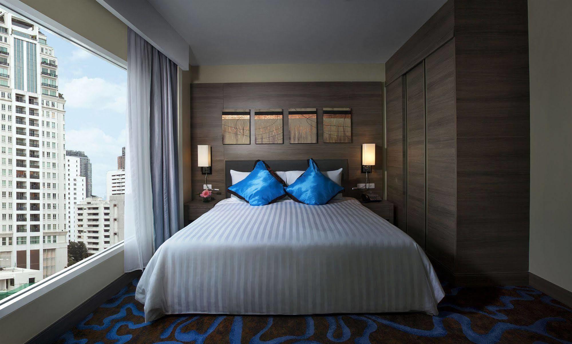 Citrus Sukhumvit 11 By Compass Hospitality Отель Бангкок