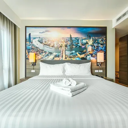Citrus Sukhumvit 11 By Compass Hospitality Hotel Bangkok Exterior photo